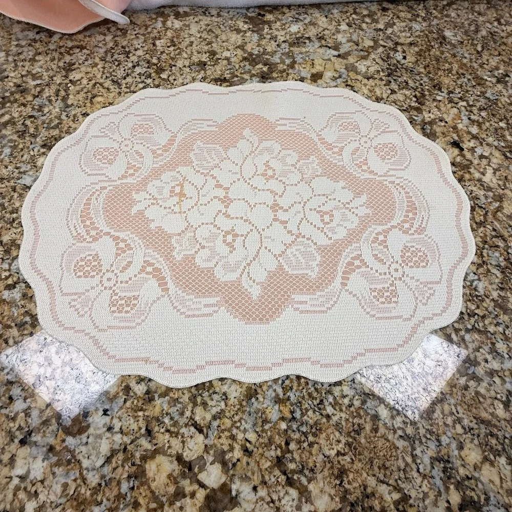 Vintage Lace Placemats Set of 6 Ivory Floral Scalloped Table Linens Cottage